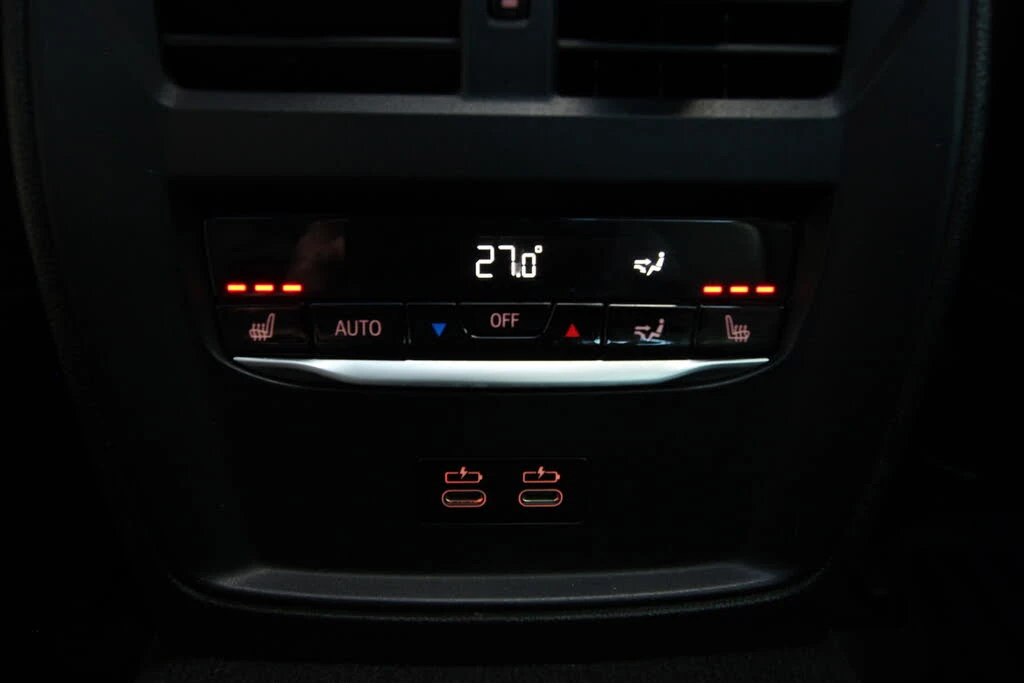 BMW 340 M340i* xDrive* АвтоКредит* (Цена до БГ) , снимка 17 - Автомобили и джипове - 53920029