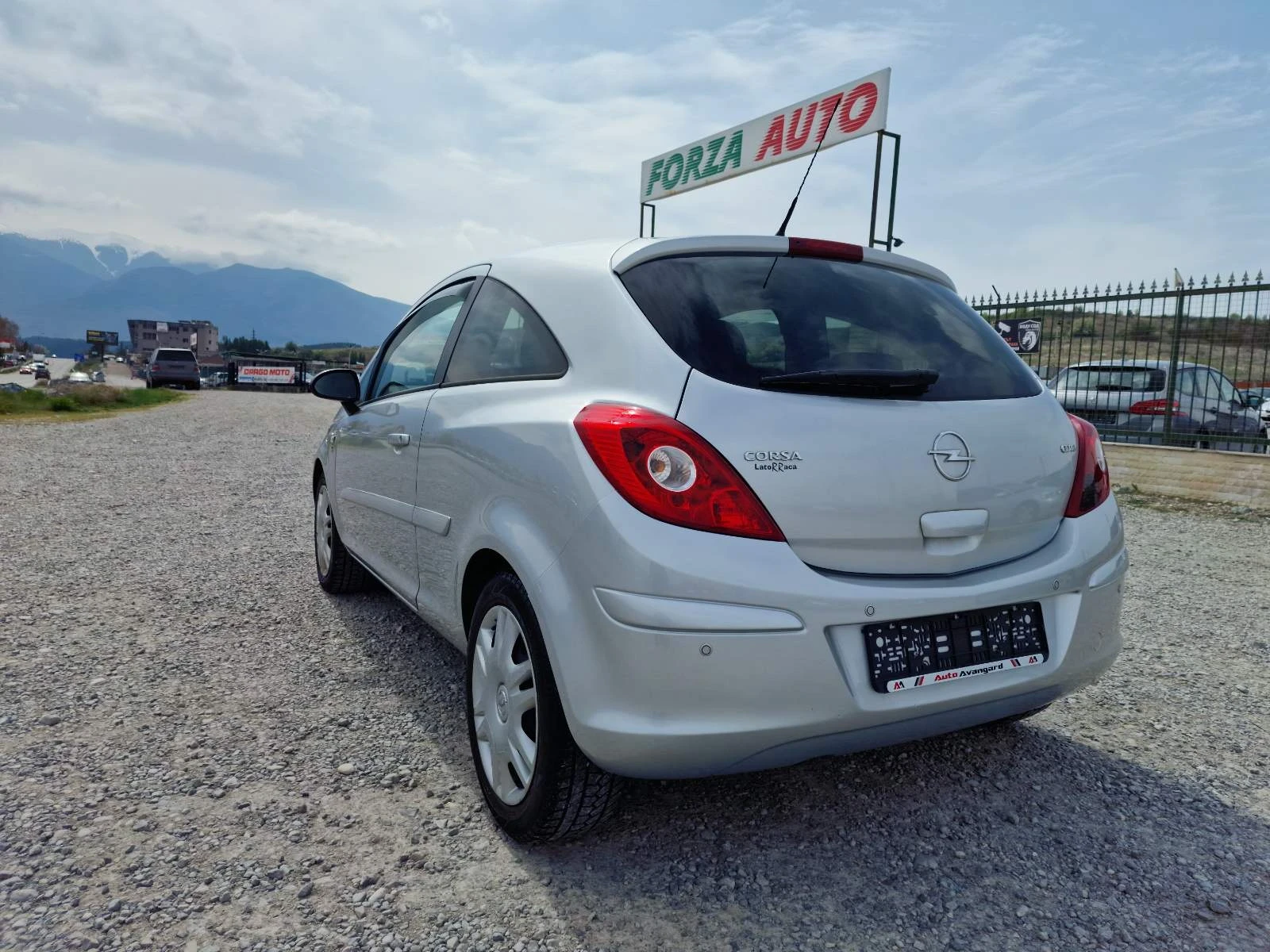 Opel Corsa 1.3 CDTI 6 скорости , снимка 3 - Автомобили и джипове - 54205909