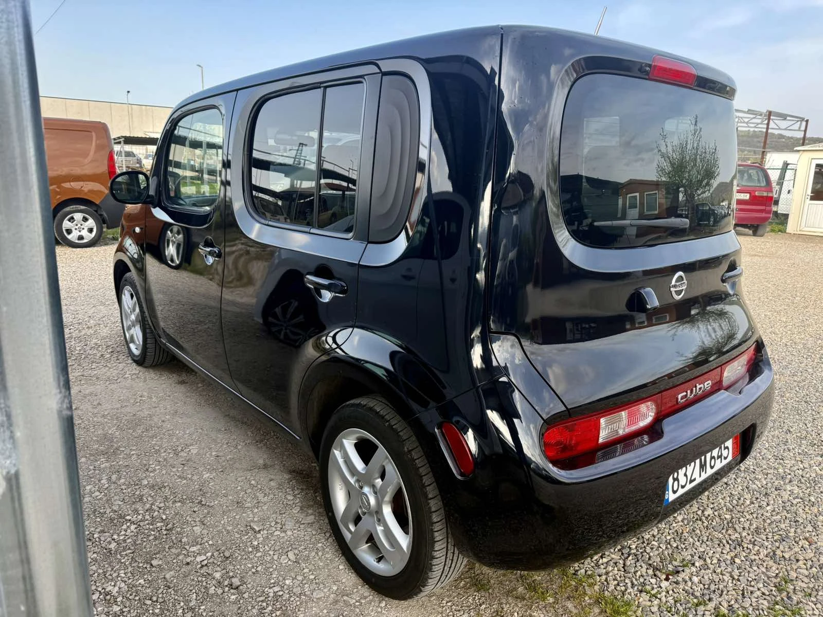 Nissan Cube 1.6i EURO 5 НАВИ ПАНОРАМА, снимка 7 - Автомобили и джипове - 54223798
