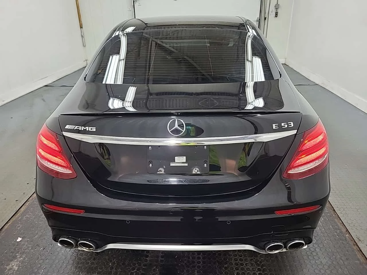 Mercedes-Benz E 53 AMG * CARFAX * ЦЕНА ДО БГ, снимка 4 - Автомобили и джипове - 54229081