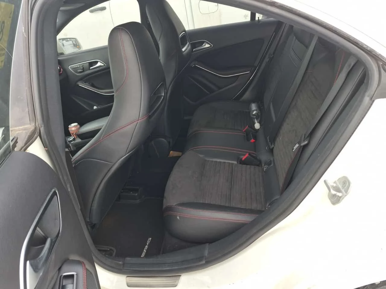 Mercedes-Benz CLA 45 AMG * CARFAX * 2 КЛЮЧА * ПОДГРЕВ * NAVI, снимка 3 - Автомобили и джипове - 54418091