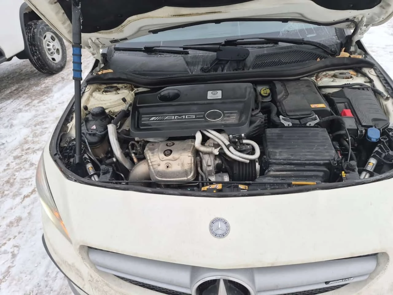 Mercedes-Benz CLA 45 AMG * CARFAX * 2 КЛЮЧА * ПОДГРЕВ * NAVI, снимка 13 - Автомобили и джипове - 54418091