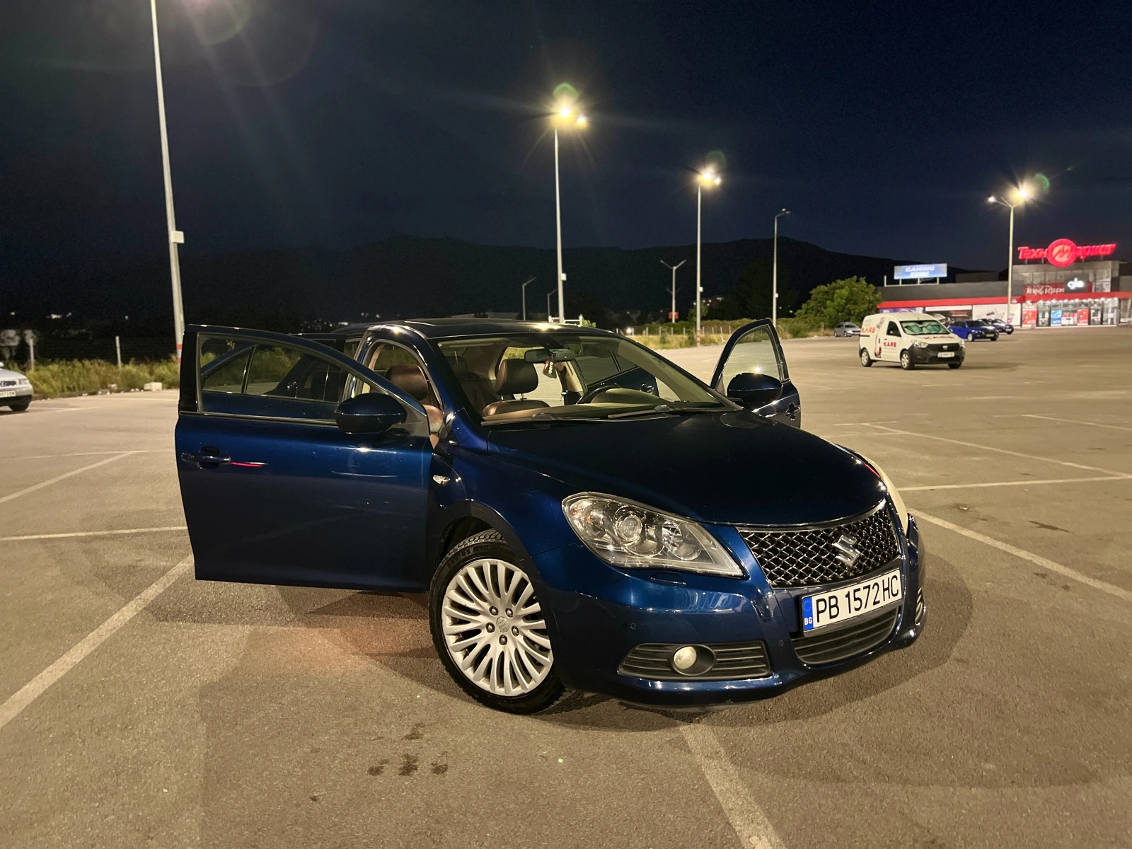 Suzuki Kizashi, снимка 2 - Автомобили и джипове - 54444716