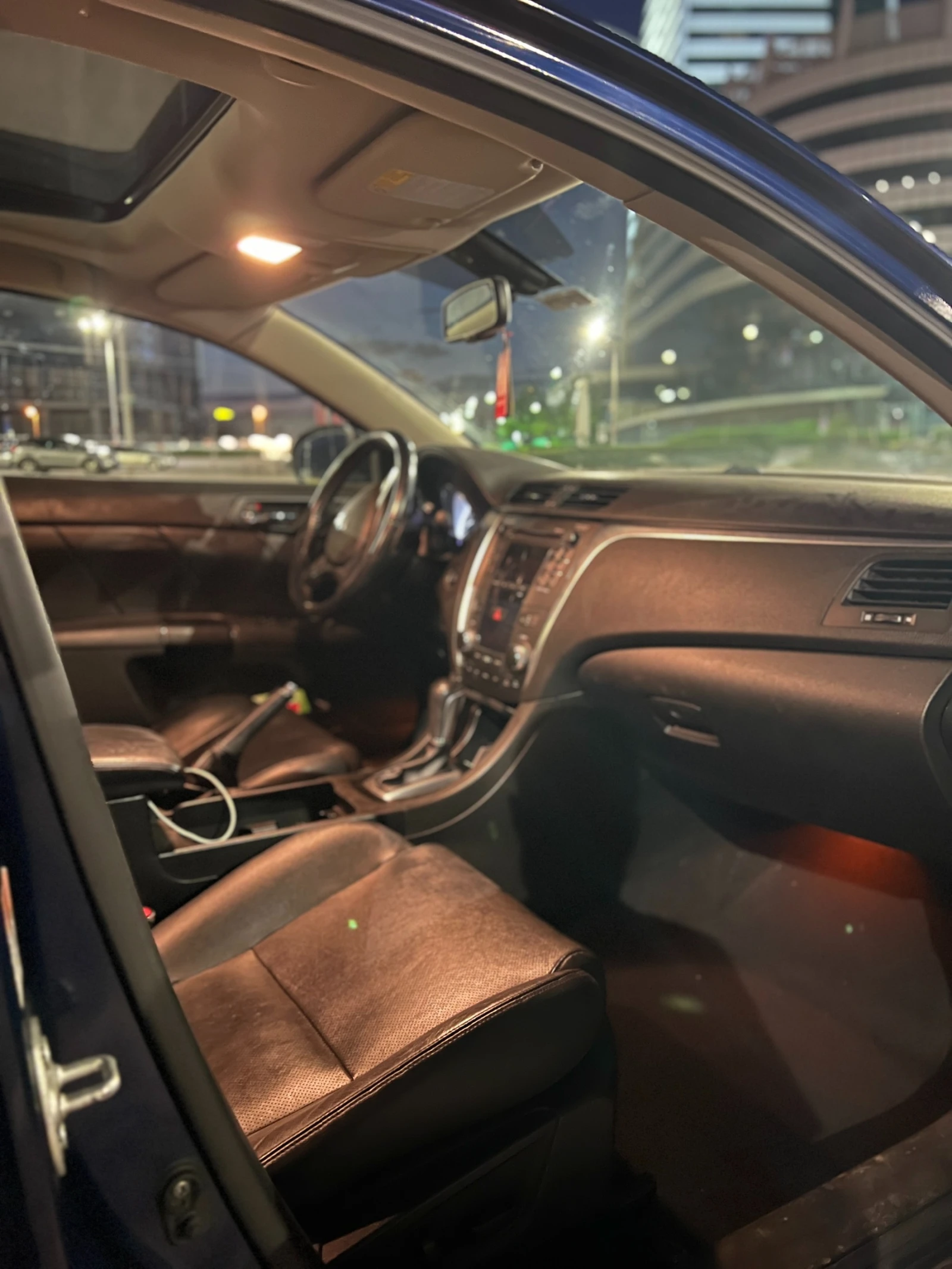 Suzuki Kizashi, снимка 8 - Автомобили и джипове - 54444716