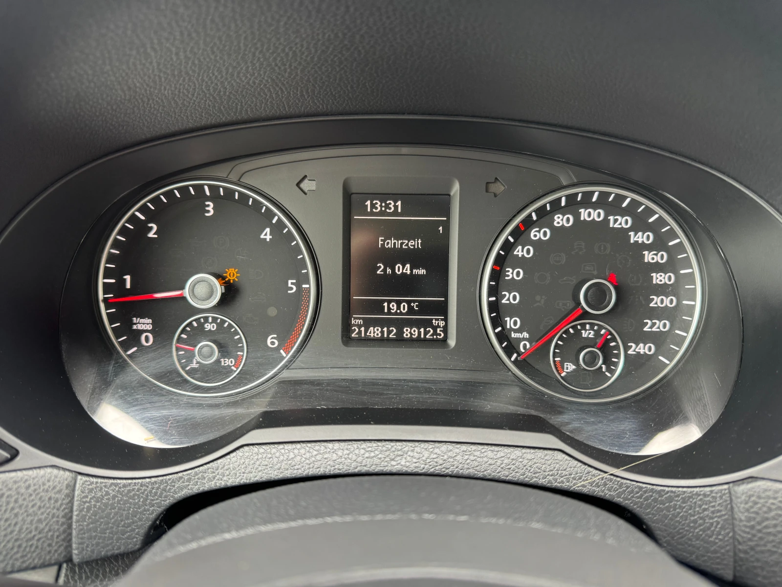VW Sharan 2.0TDI-ОБСЛУЖЕН, снимка 9 - Автомобили и джипове - 54477815
