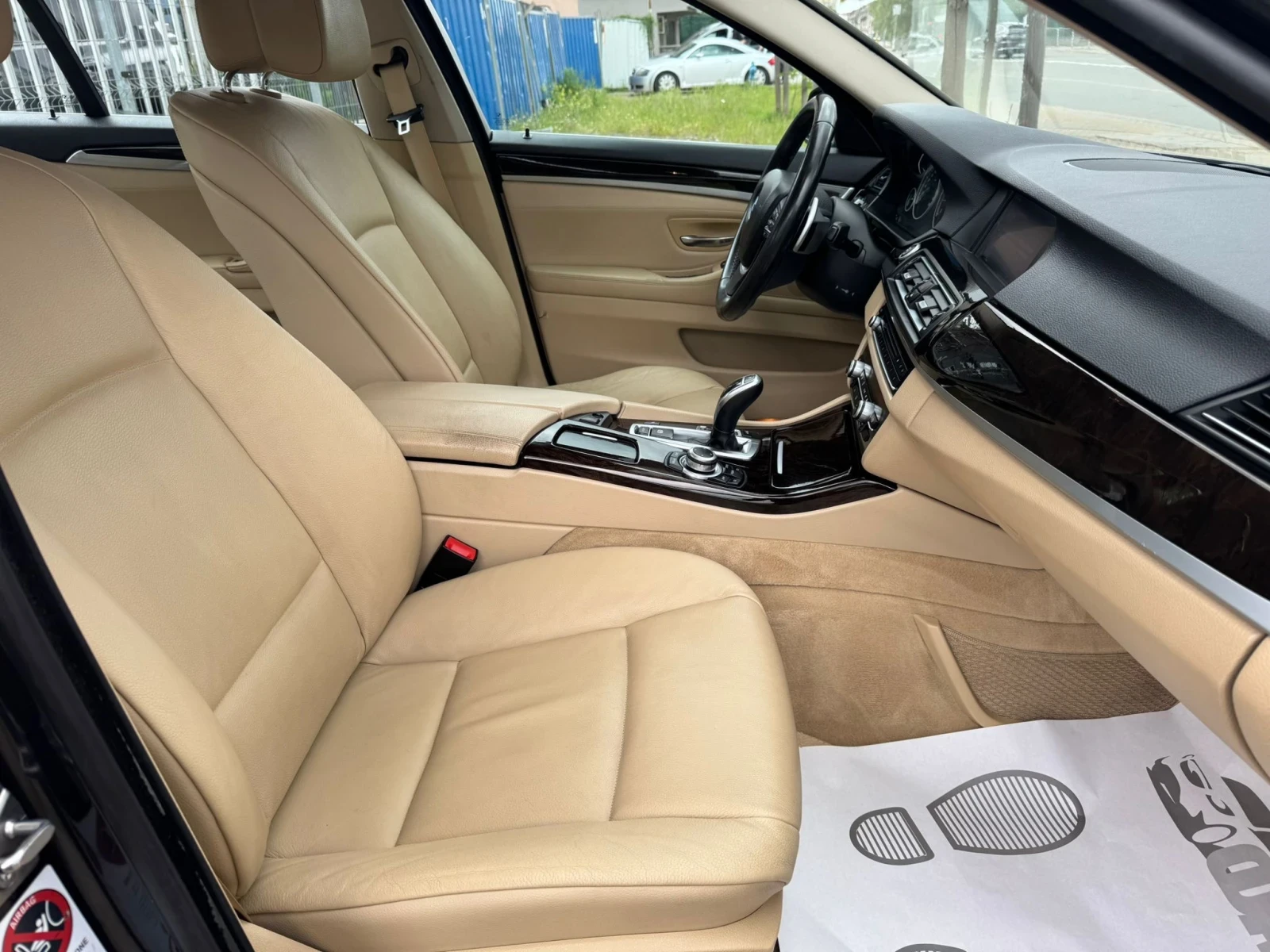 BMW 530 3.0D/AVTOMAT/NAVI/КОЖА, снимка 12 - Автомобили и джипове - 54652639
