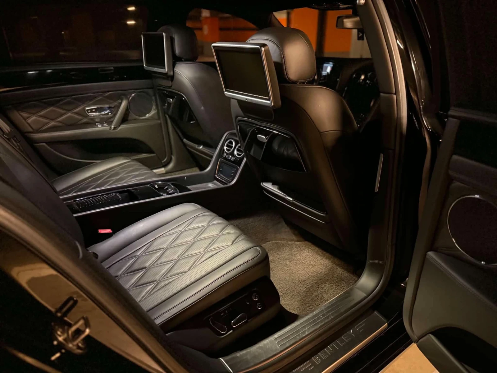 Bentley Flying Spur V8 FULL EXTRAS LIZING, снимка 12 - Автомобили и джипове - 54756241
