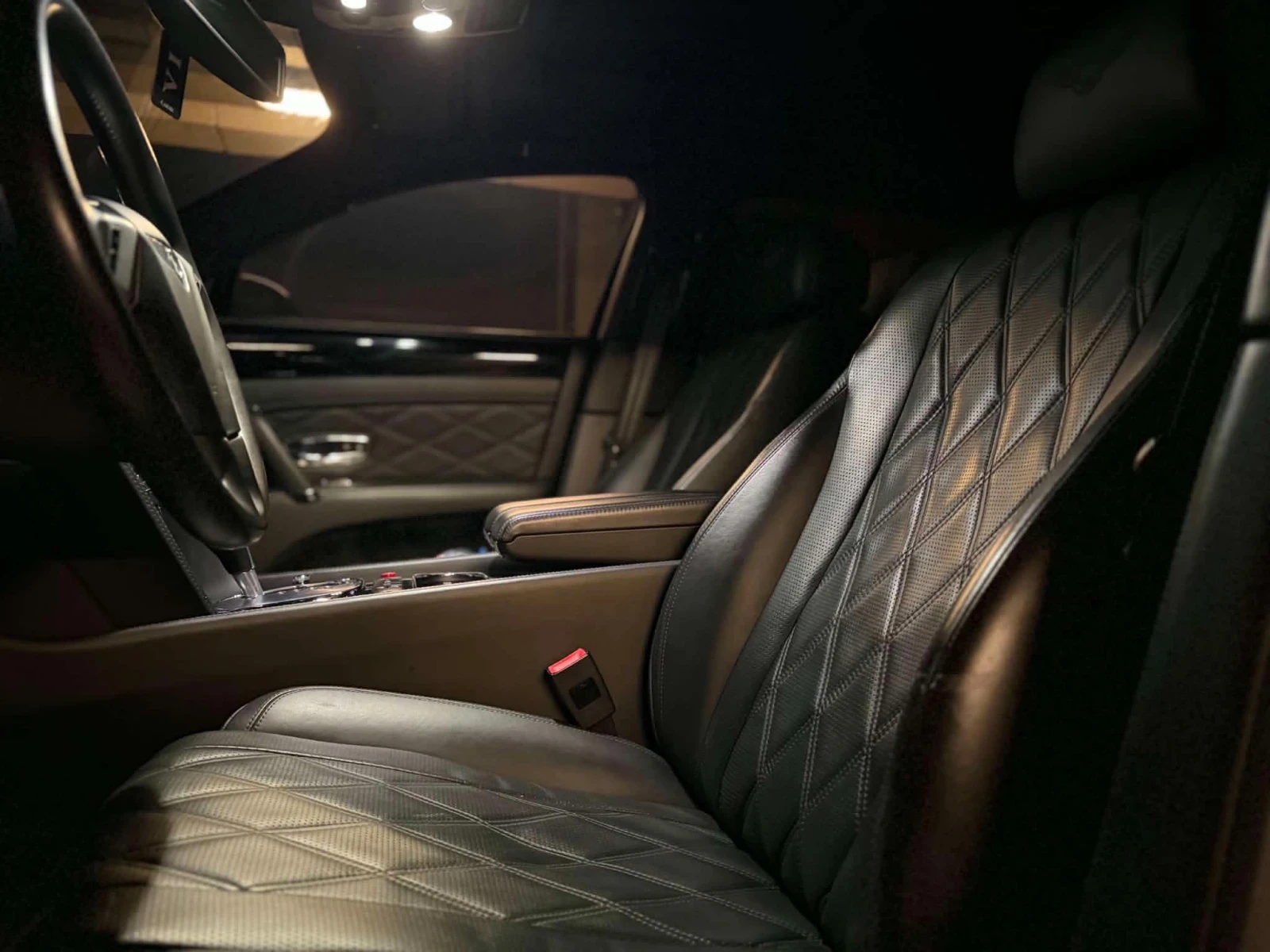 Bentley Flying Spur V8 FULL EXTRAS LIZING, снимка 13 - Автомобили и джипове - 54756241