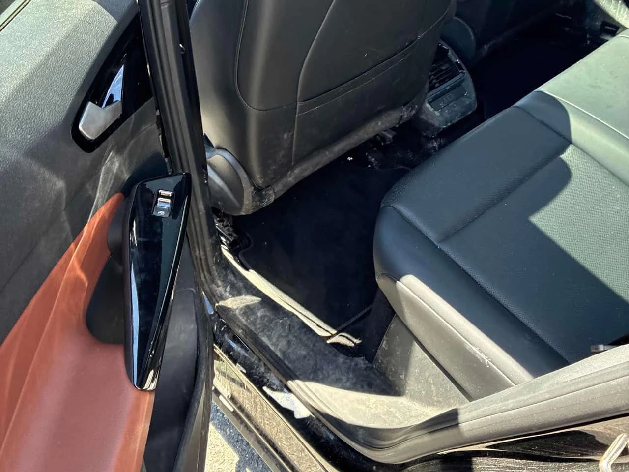 VW ID.4 * Pro * CARFAX * БЕЗ ПЪРВОНАЧАЛНА ВНОСКА, снимка 14 - Автомобили и джипове - 54942671
