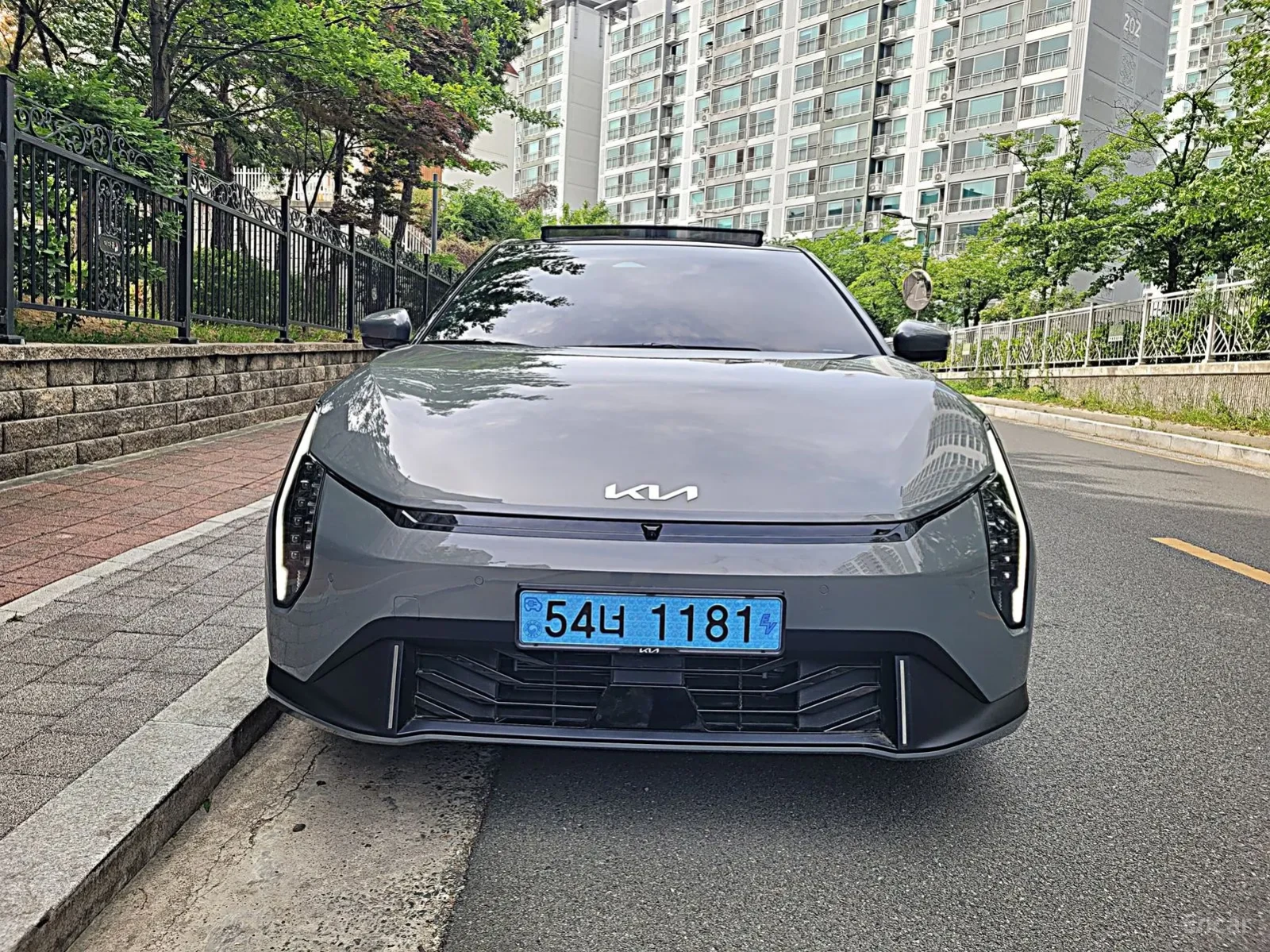 Kia EV4, снимка 7 - Автомобили и джипове - 55185118