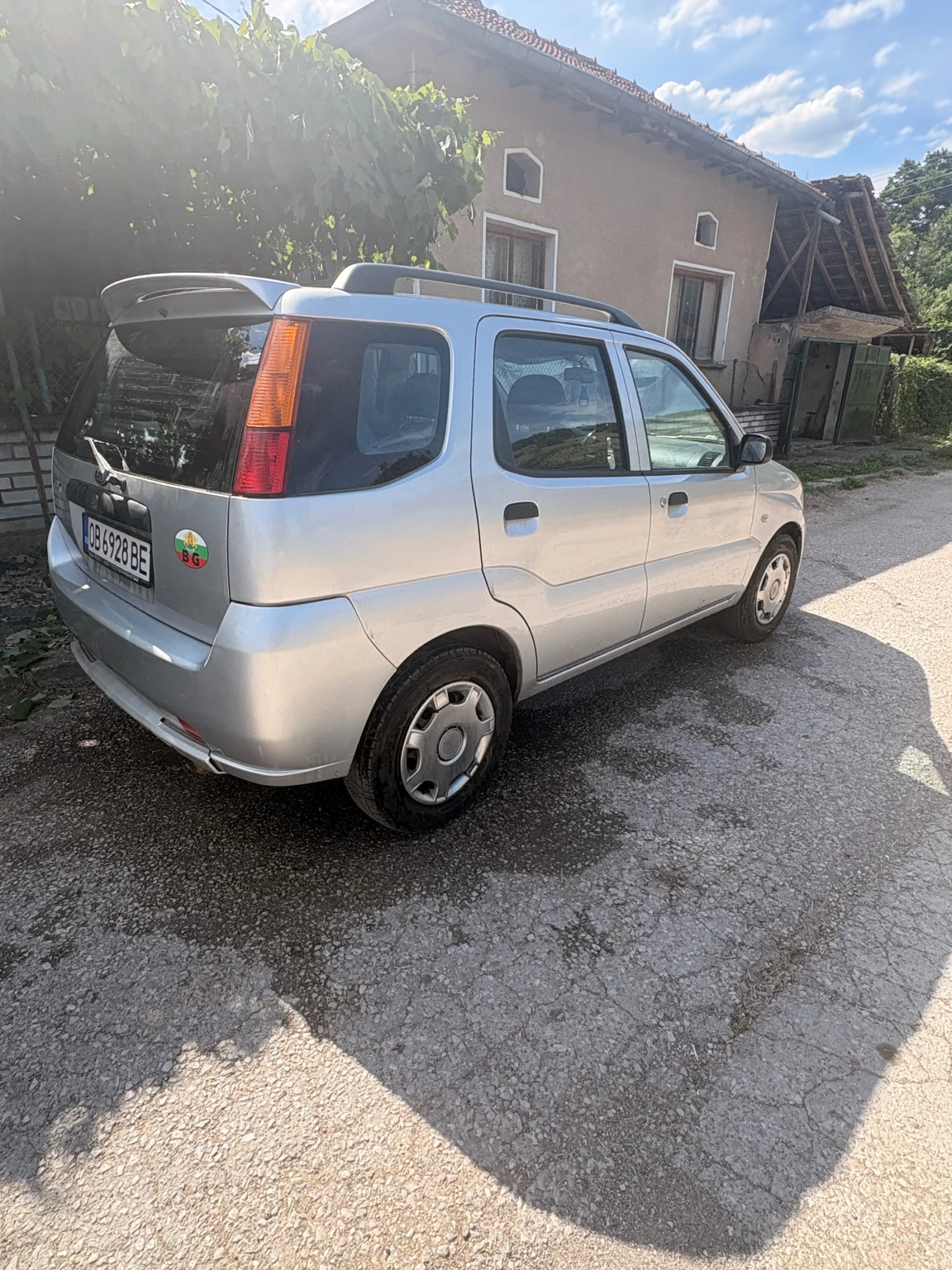 Subaru Justy, снимка 3 - Автомобили и джипове - 55222629