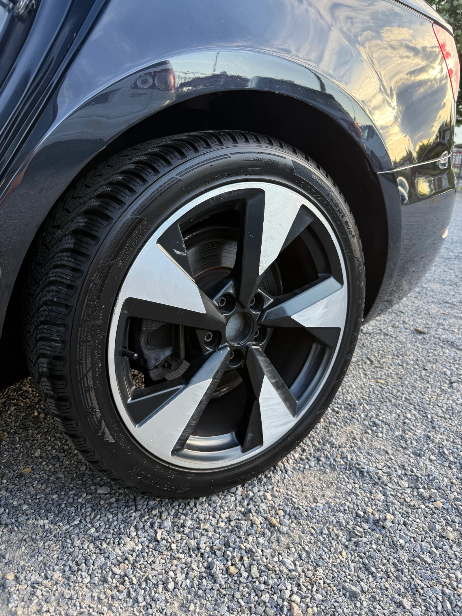 Audi A4 2.0 TDI 3xS-LINE, снимка 13 - Автомобили и джипове - 55241705