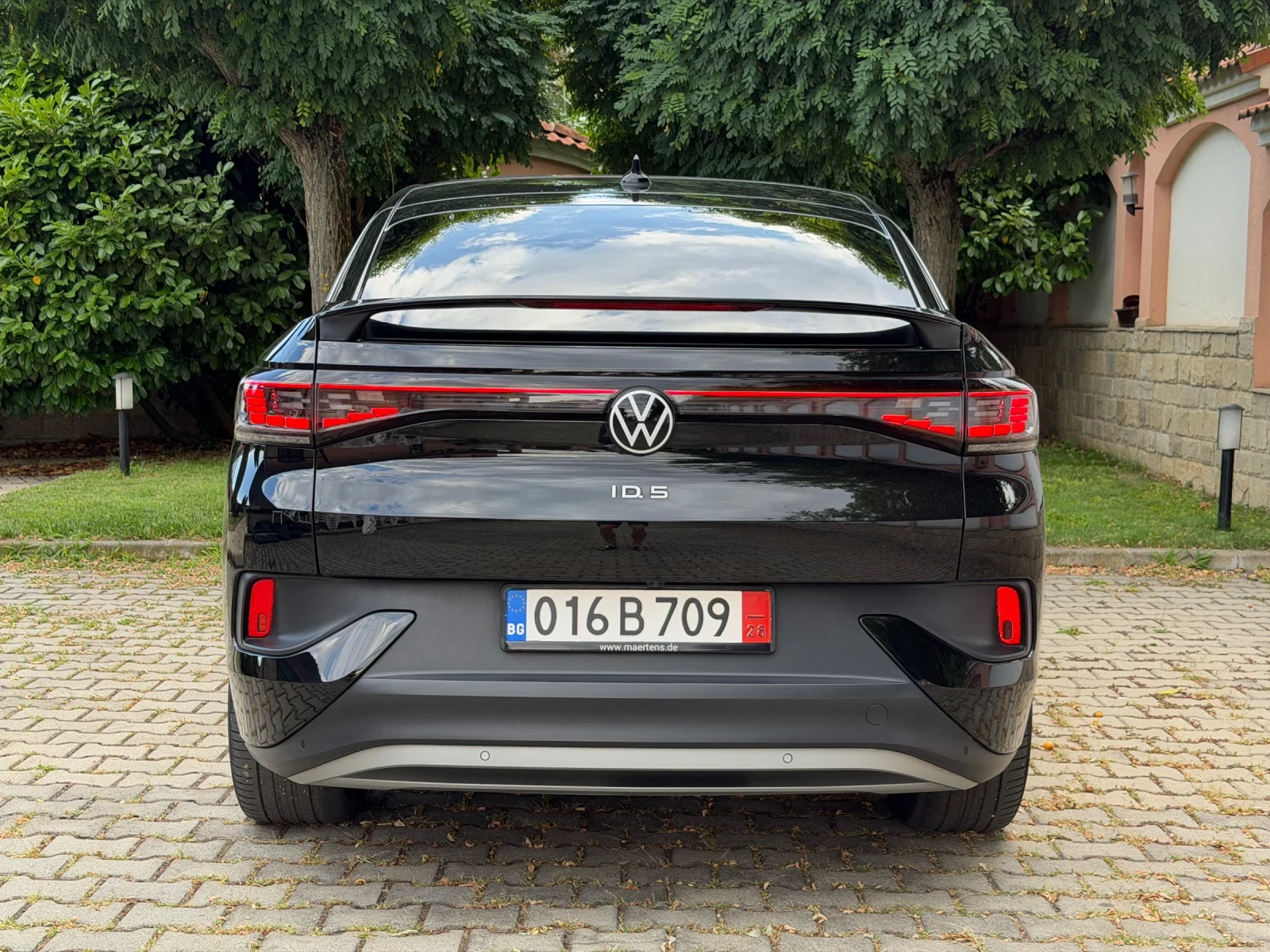 VW ID.4 ID5/PRO/SportSeats/Memory/Pano/360/Head/Full, снимка 5 - Автомобили и джипове - 55403681