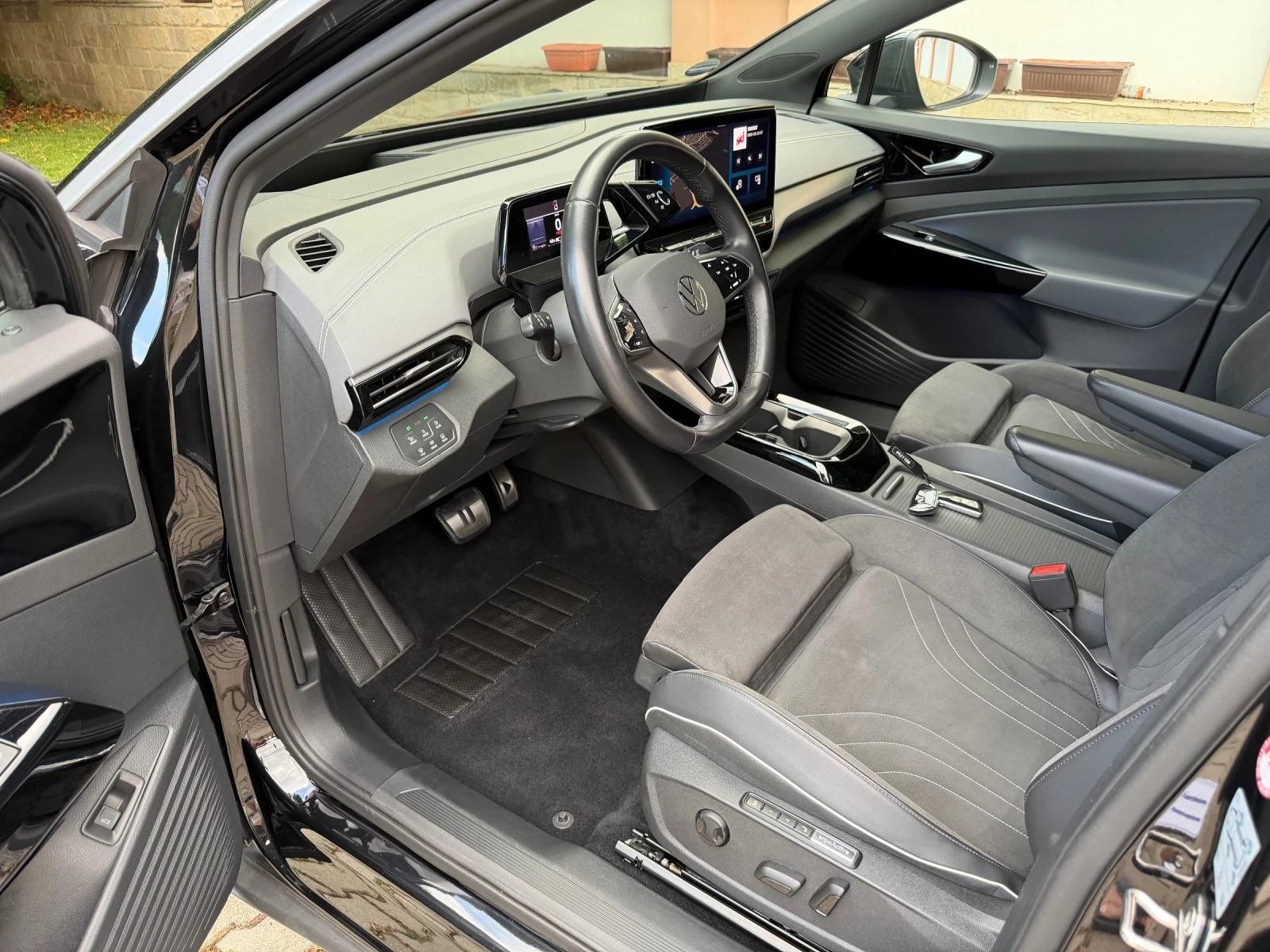 VW ID.4 ID5/PRO/SportSeats/Memory/Pano/360/Head/Full, снимка 8 - Автомобили и джипове - 55403681