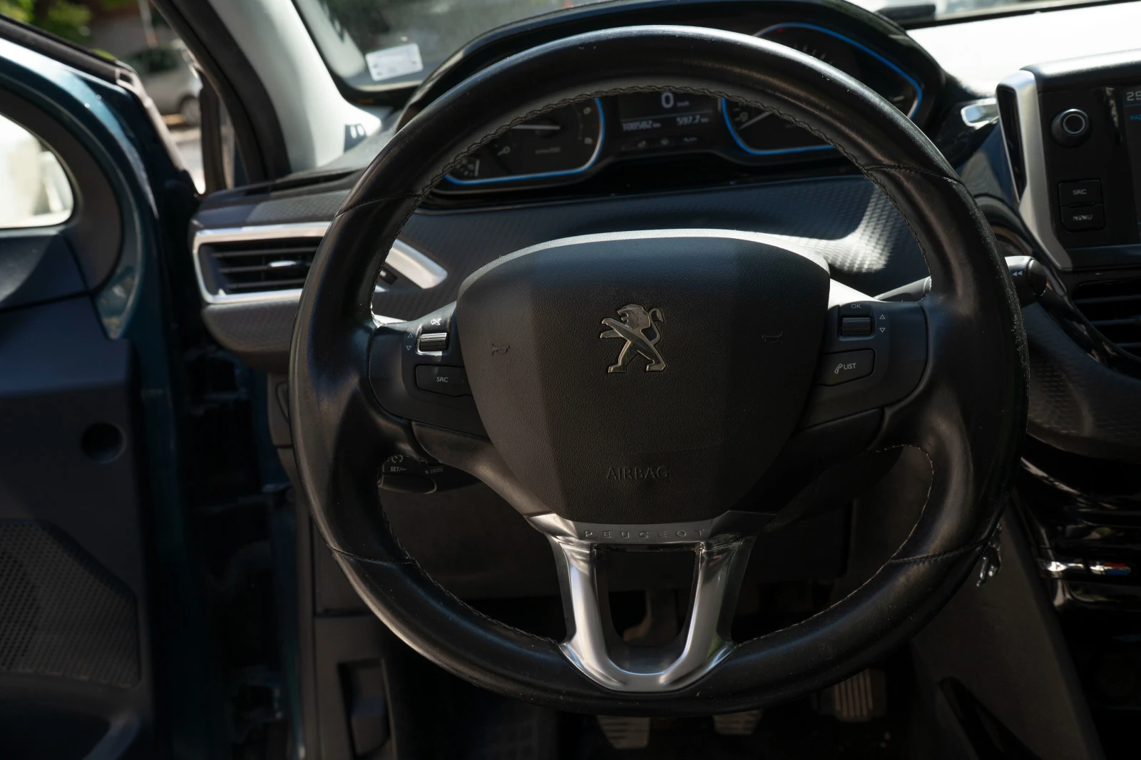 Peugeot 2008, снимка 6 - Автомобили и джипове - 55605380