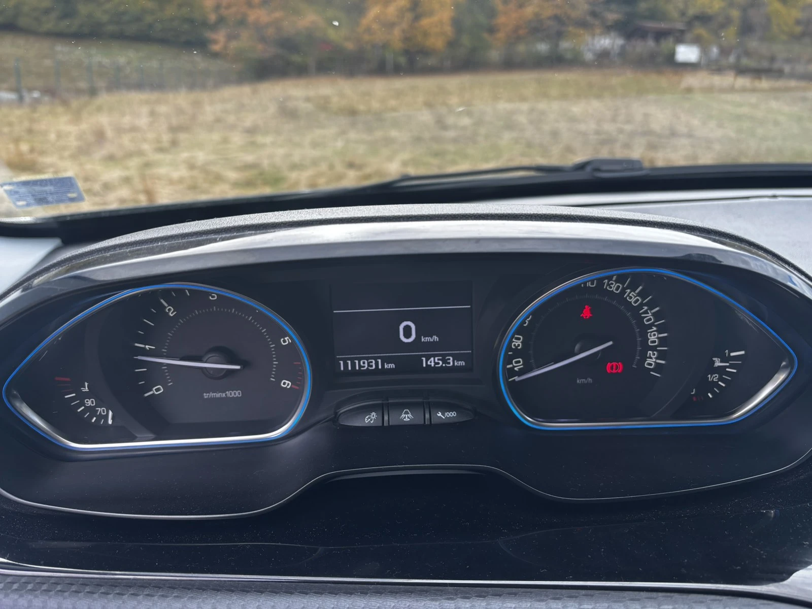 Peugeot 2008, снимка 13 - Автомобили и джипове - 56629752