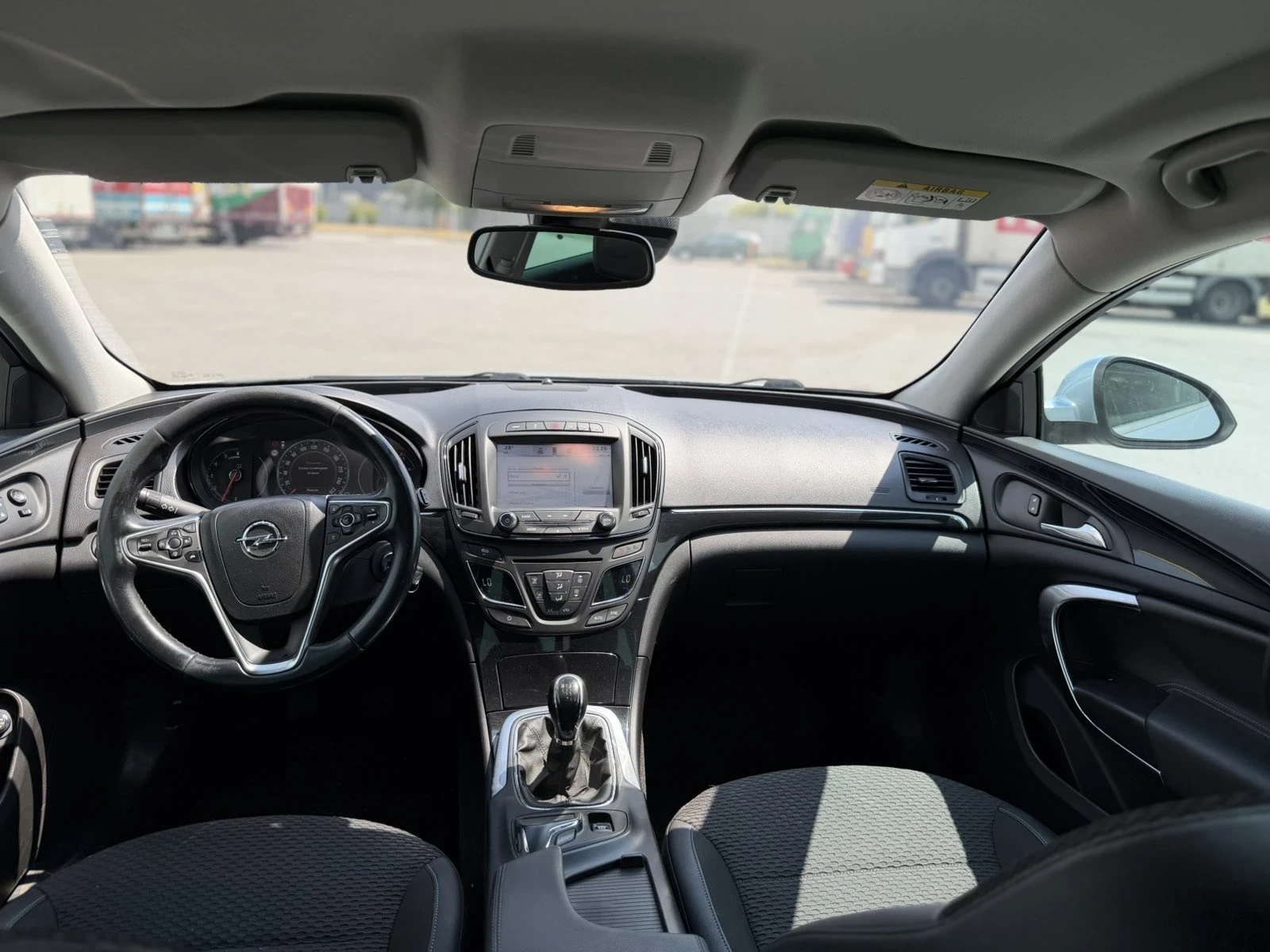 Opel Insignia Opel Insignia Sports Tourer 2.0 CDTI 140 к.с. FACE, снимка 10 - Автомобили и джипове - 55670002
