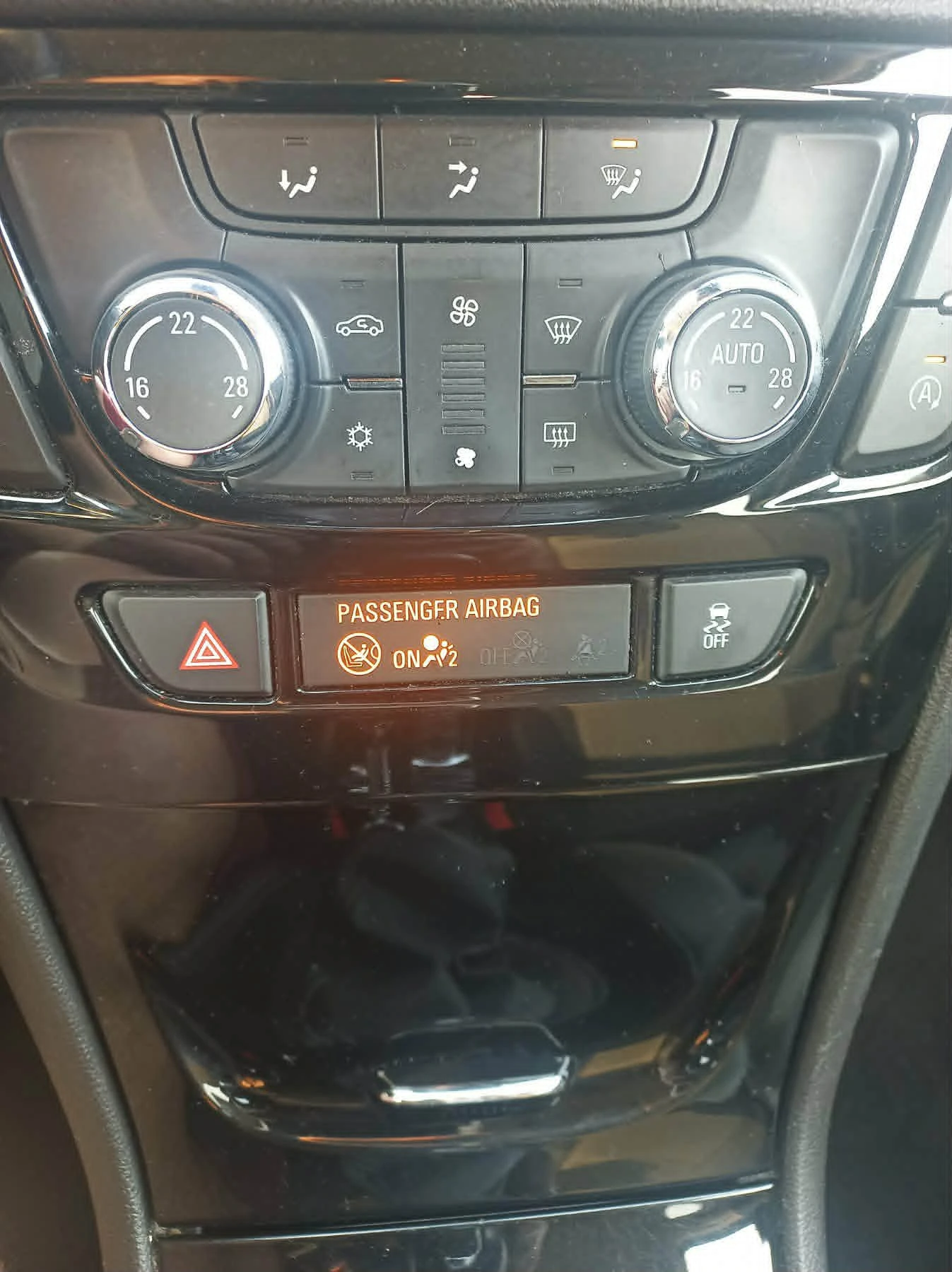 Opel Mokka X 1, 6 CDTI, снимка 13 - Автомобили и джипове - 55783998