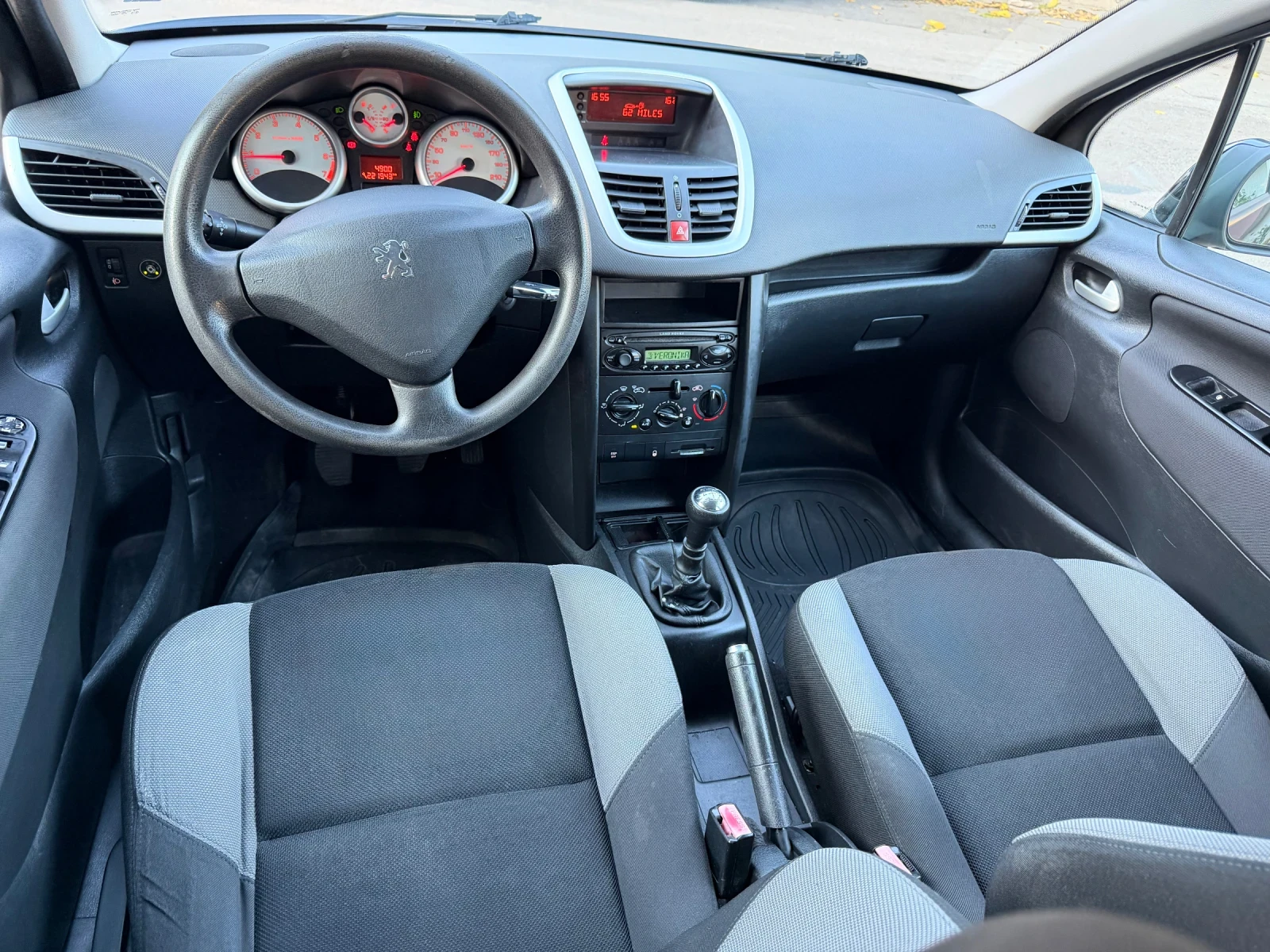 Peugeot 207 Газ.Инж А/С, снимка 8 - Автомобили и джипове - 56297615