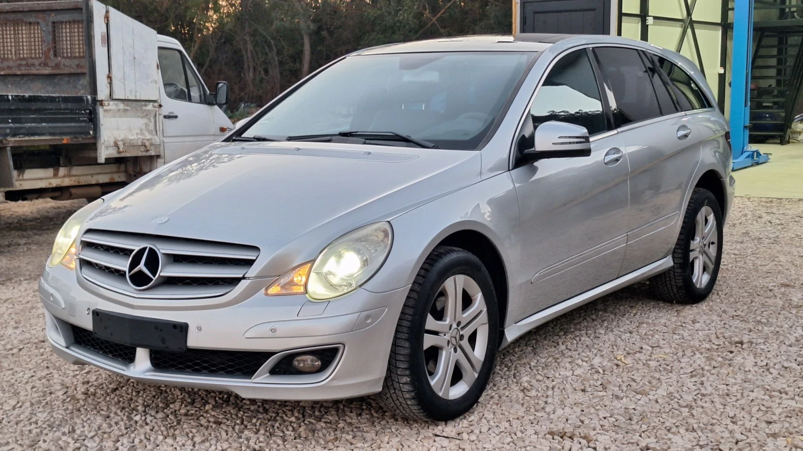 Mercedes-Benz R 320 CDI, снимка 3 - Автомобили и джипове - 56346388