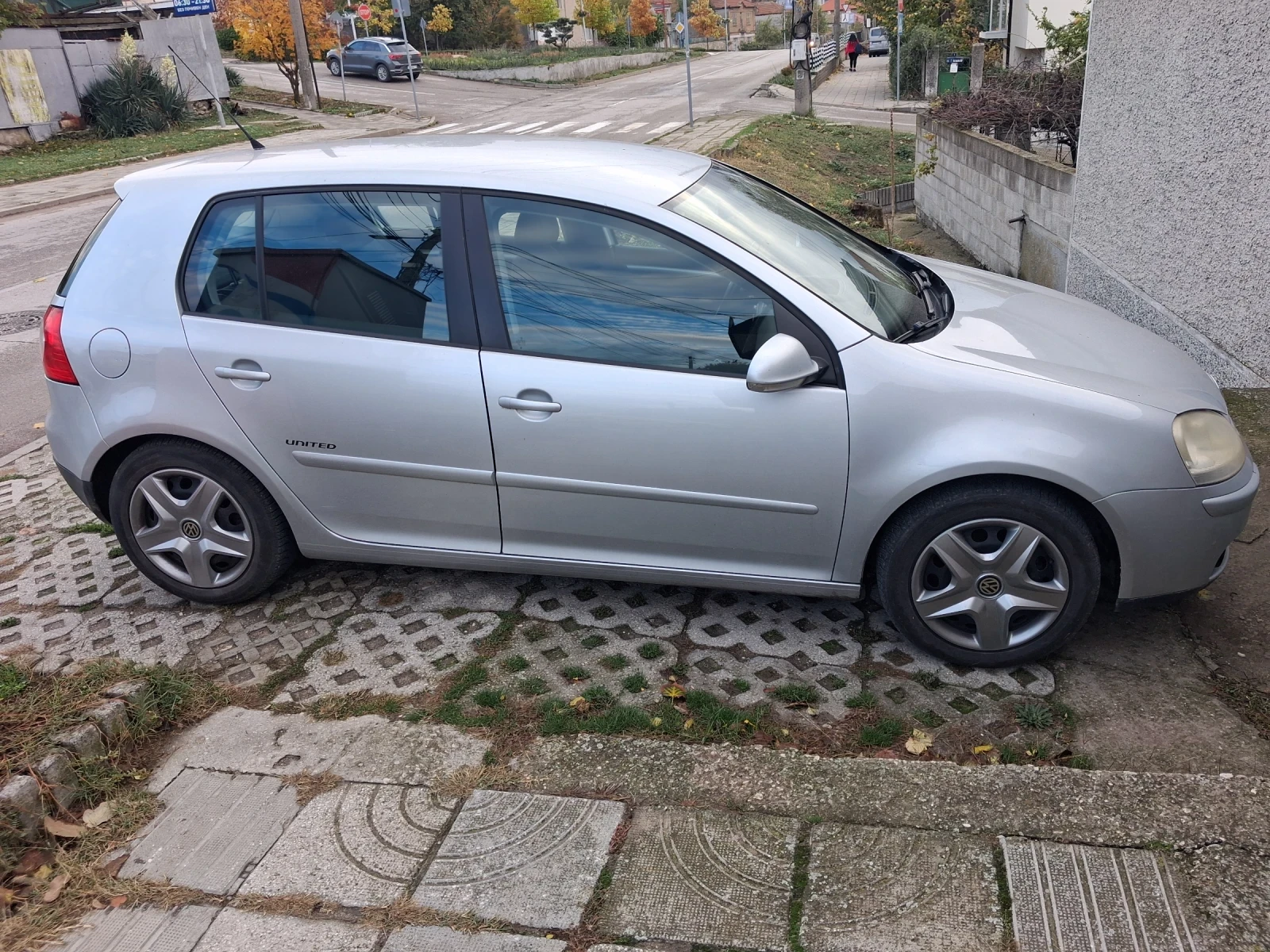 VW Golf 1.6 бензин 102 коня, снимка 2 - Автомобили и джипове - 56735969