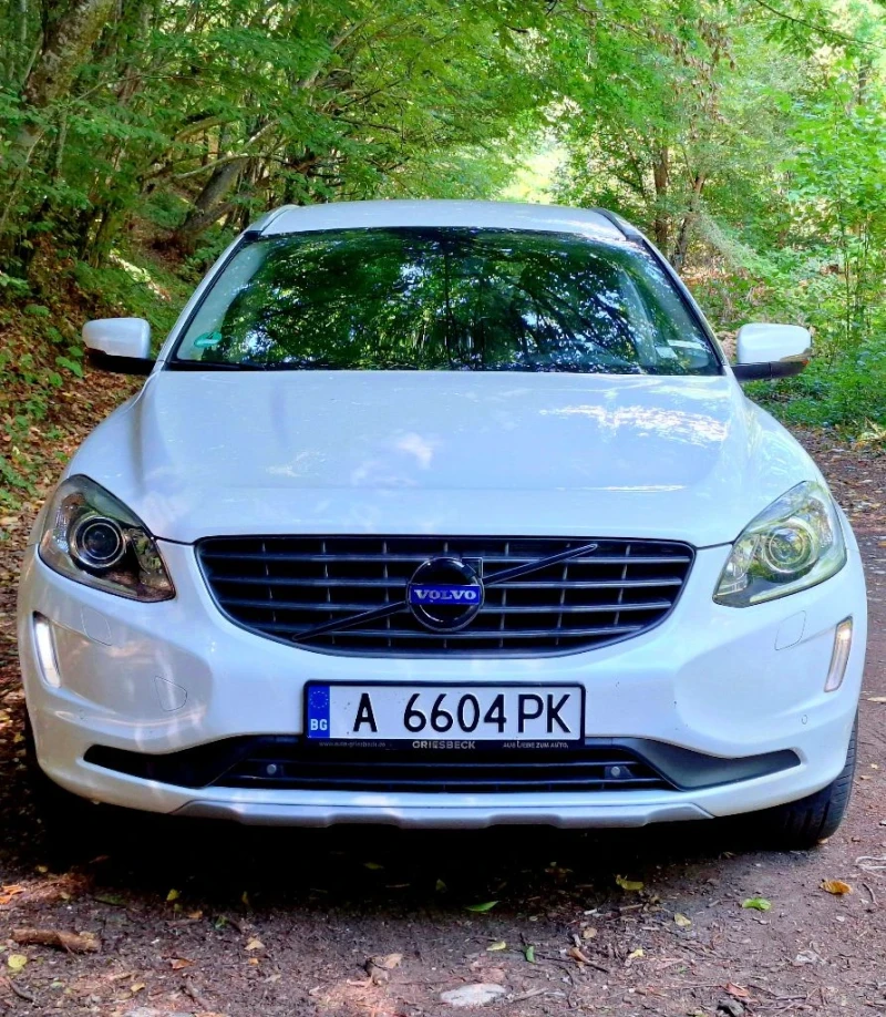 Volvo XC60 2.4 D5 220hp 4x4, снимка 5 - Автомобили и джипове - 51496140