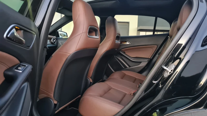 Mercedes-Benz GLA 250 AMG-LINE, снимка 3 - Автомобили и джипове - 52249053