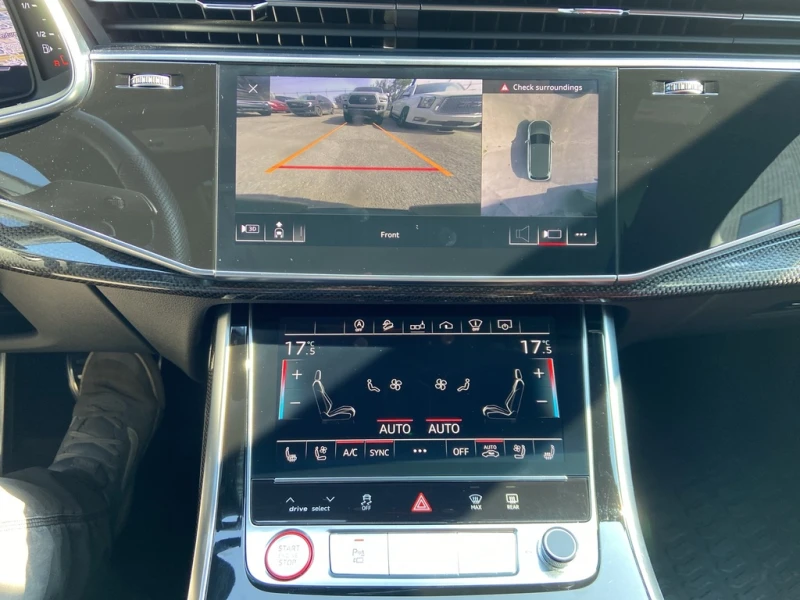 Audi SQ7 ОБДУХ/ПАНО/360/BANG AND OLUFSEN/АВТОКРЕДИТИРАНЕ, снимка 16 - Автомобили и джипове - 52627033