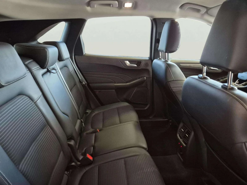 Ford Kuga 1.5 EcoBoost, снимка 9 - Автомобили и джипове - 53079523