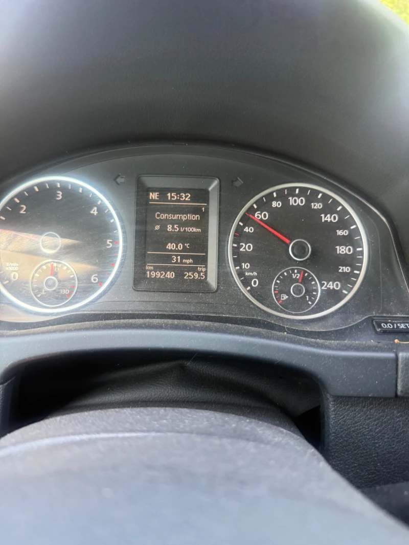 VW Tiguan, снимка 2 - Автомобили и джипове - 53392962