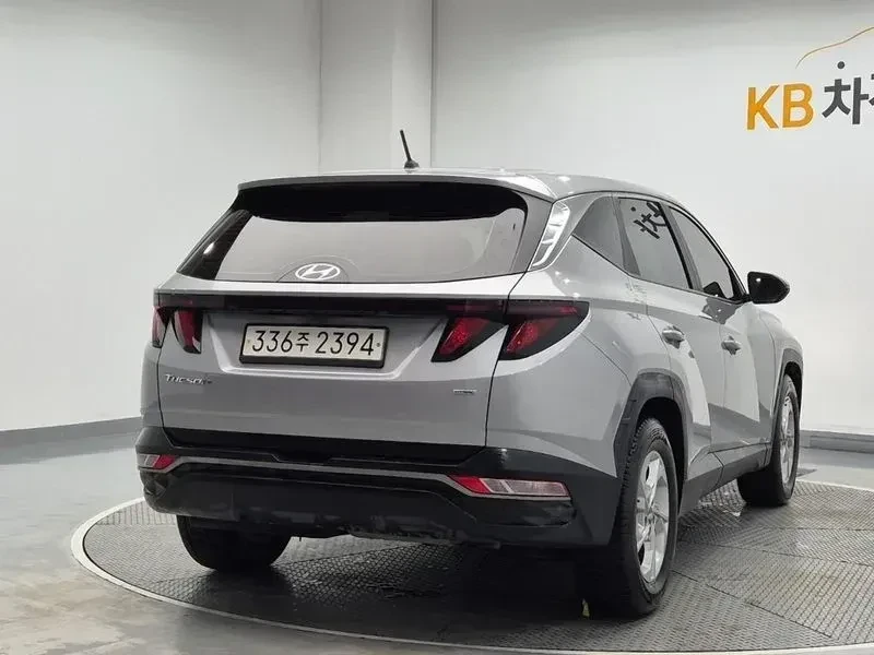 Hyundai Tucson, снимка 3 - Автомобили и джипове - 54897356