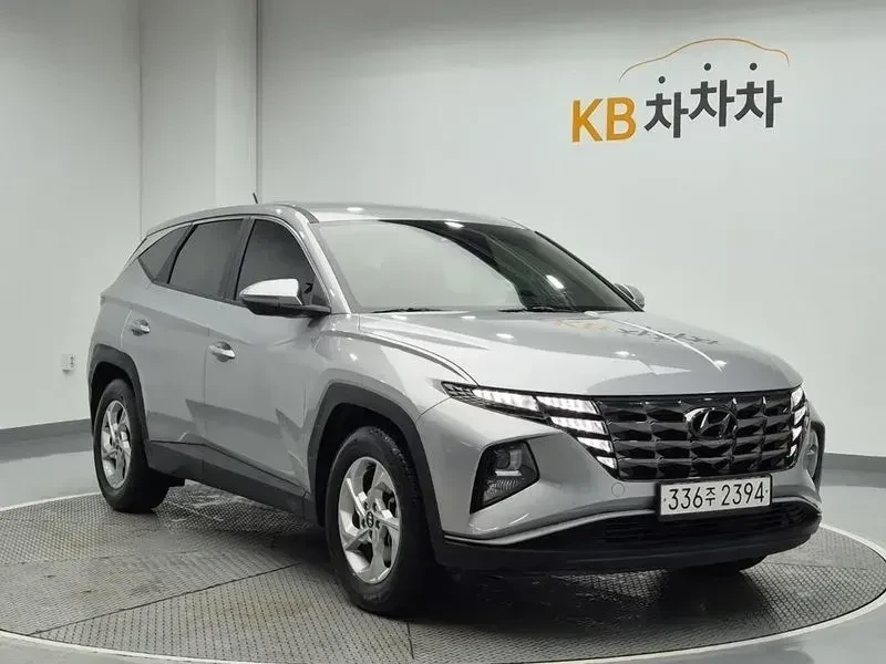 Hyundai Tucson, снимка 4 - Автомобили и джипове - 54897356