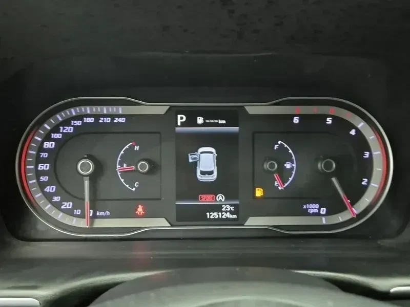 Hyundai Tucson, снимка 16 - Автомобили и джипове - 54897356