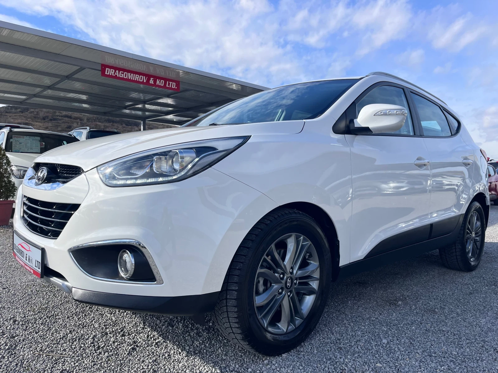 Hyundai IX35 2.0CRDI Facelif t/ 4x4 / Navi / Led - изображение 3