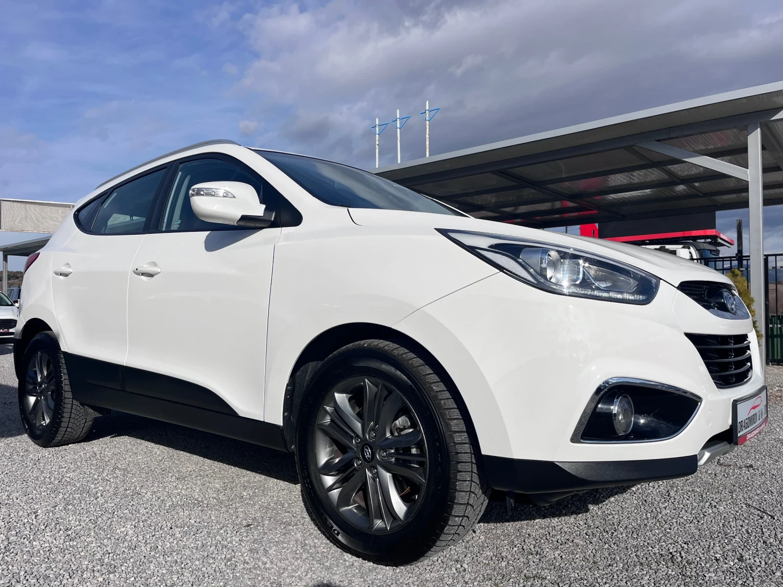 Hyundai IX35 2.0CRDI Facelif t/ 4x4 / Navi / Led - изображение 4