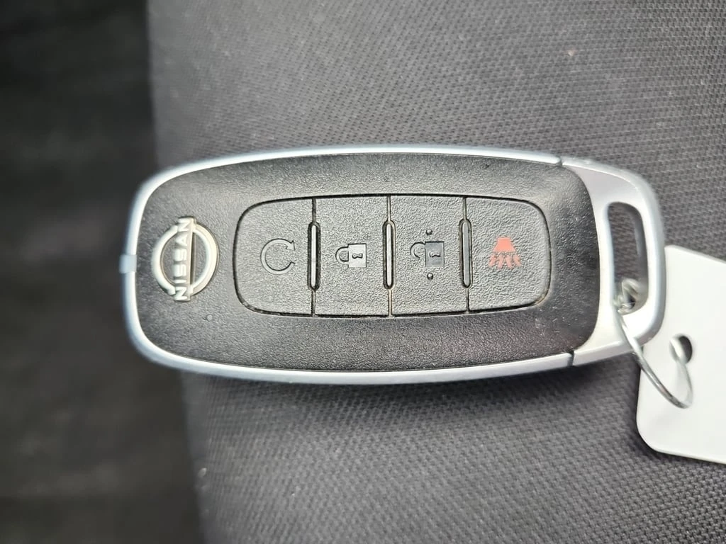 Nissan Rogue * S * CARFAX *  - изображение 8