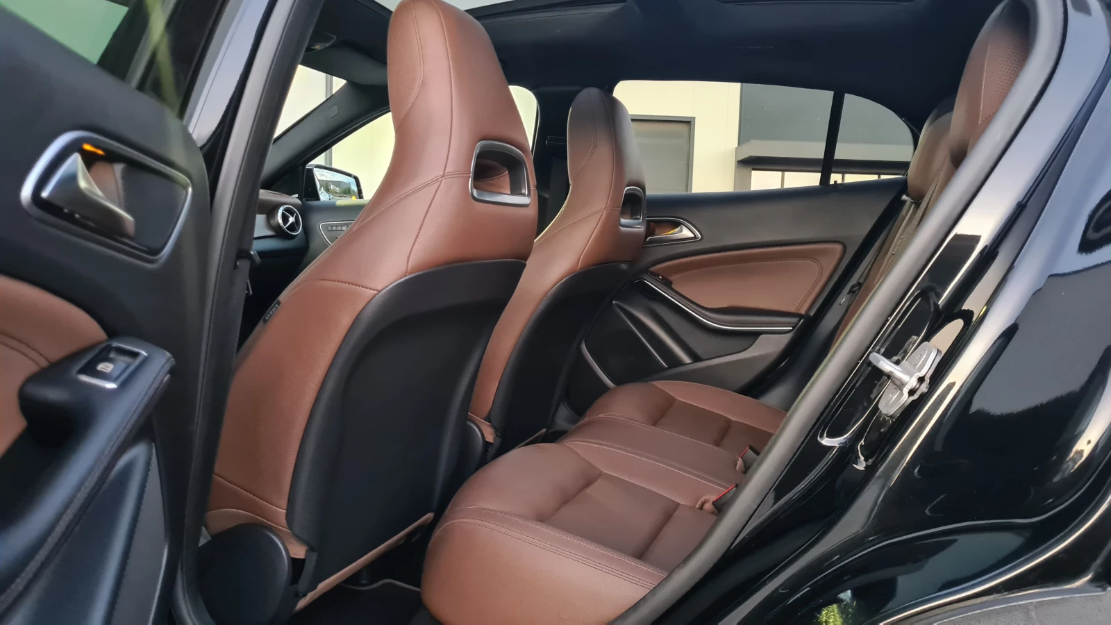 Mercedes-Benz GLA 250 AMG-LINE - изображение 3