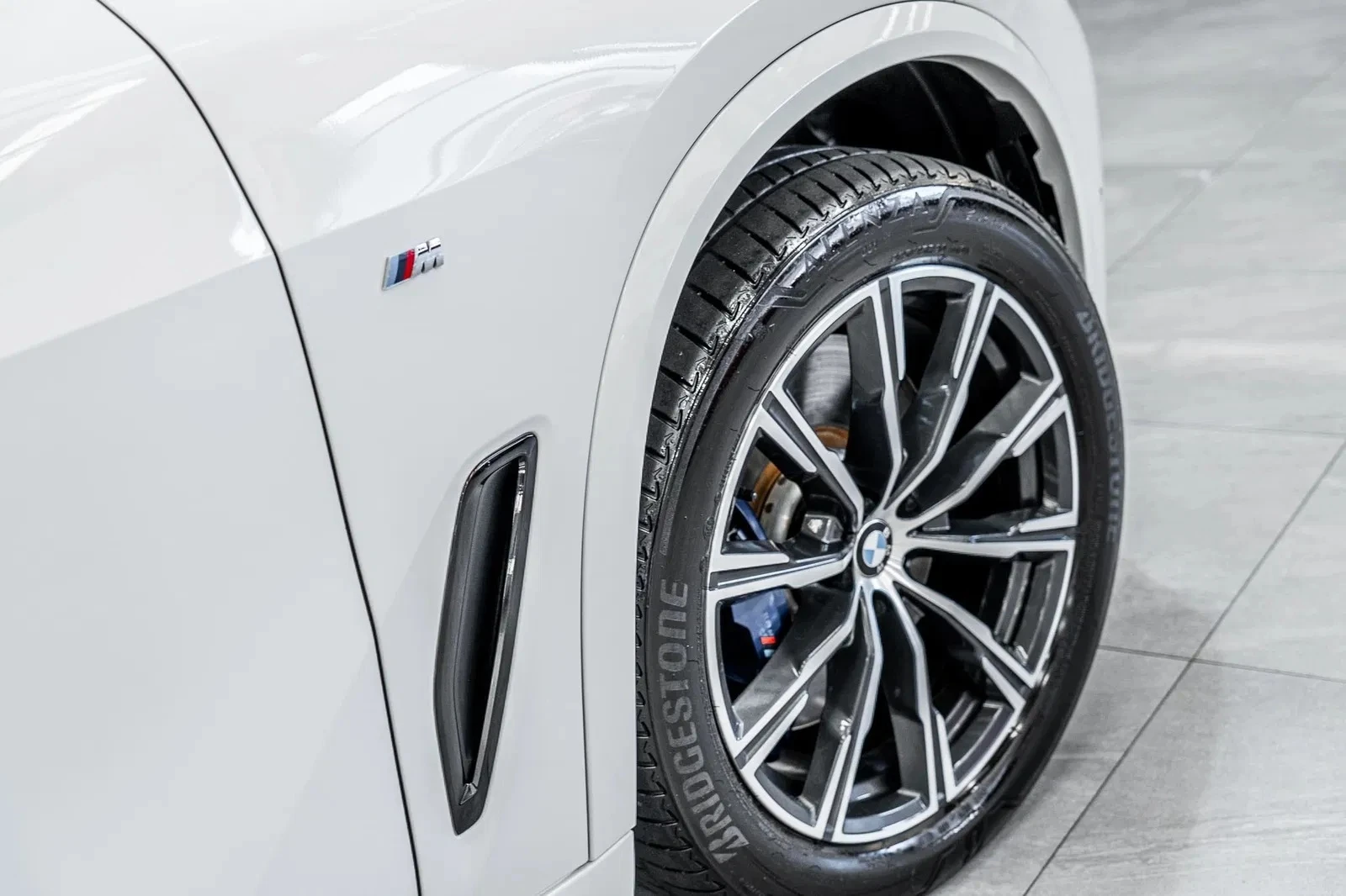 BMW X5 xDrive M-Sport - изображение 2