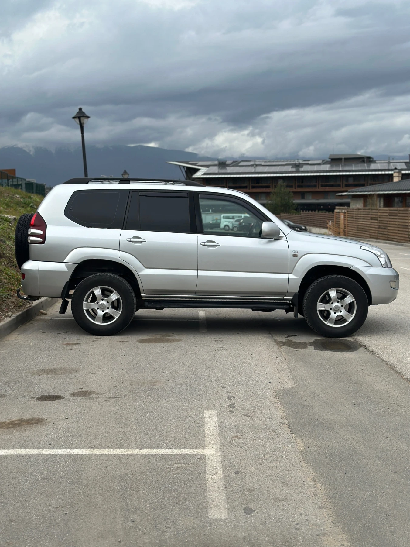 Toyota Land cruiser  3.0 D-4D 2004г., снимка 5 - Автомобили и джипове - 54219805