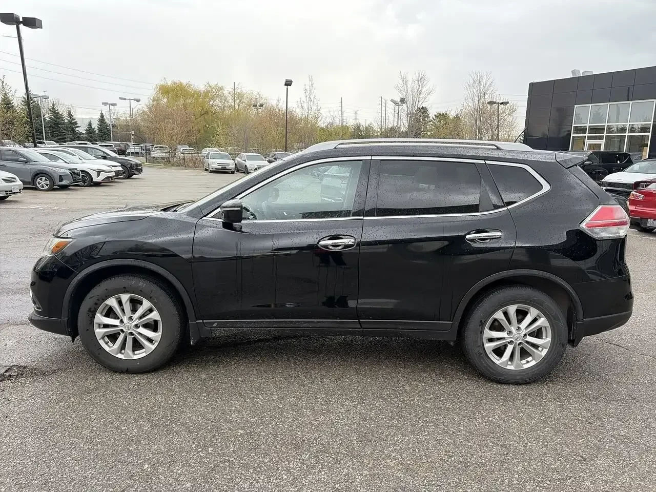 Nissan Rogue SV AWD ОТ АВТОКЪЩА В КАНАДА, снимка 9 - Автомобили и джипове - 54413865