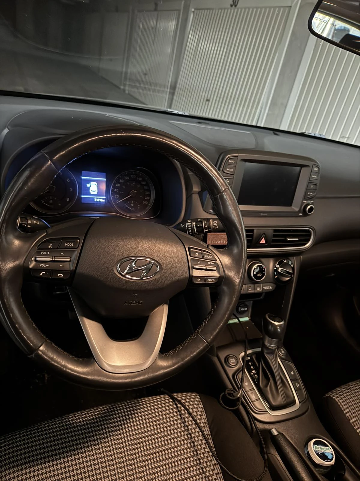 Hyundai Kona, снимка 9 - Автомобили и джипове - 55280666
