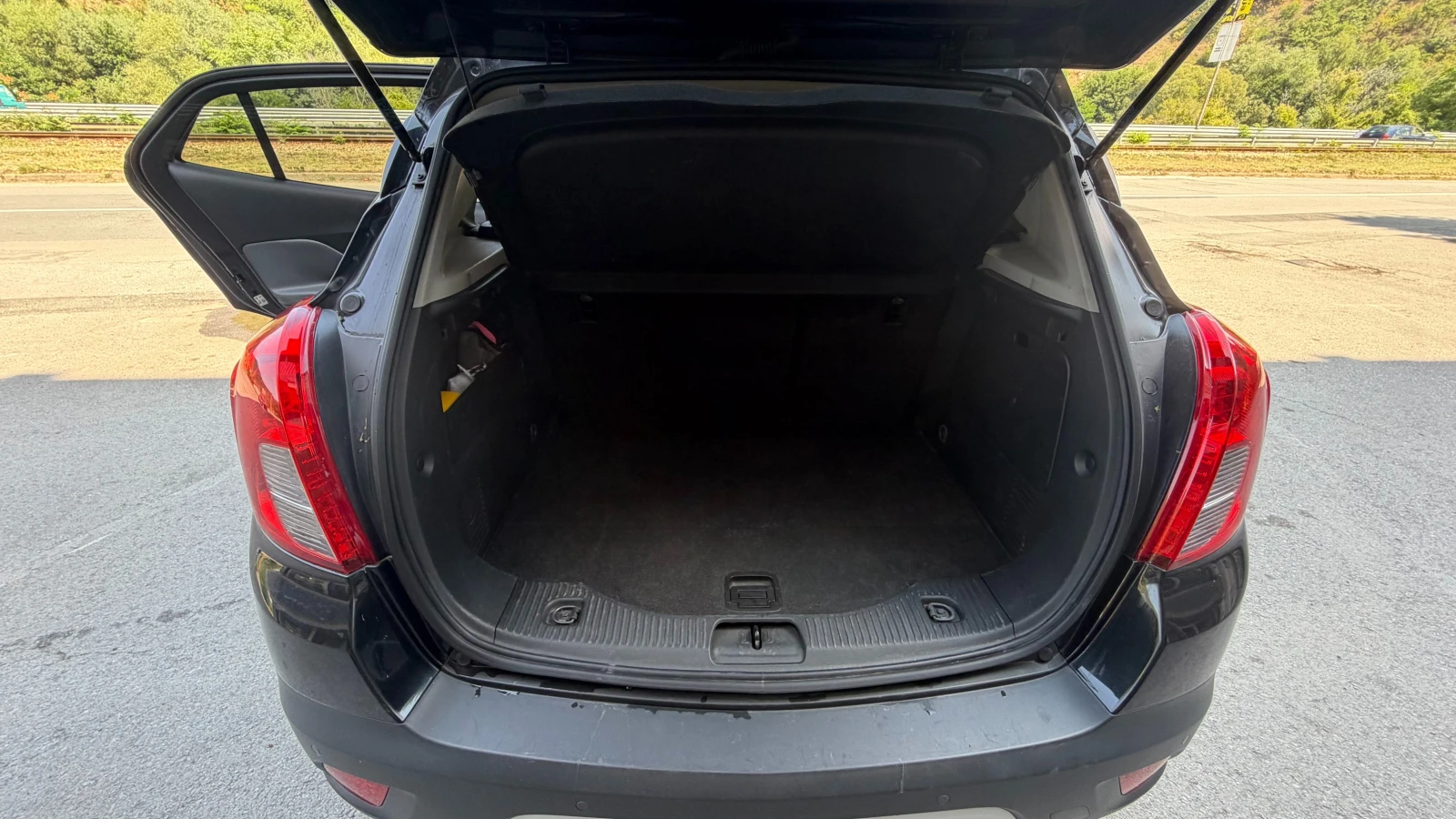 Opel Mokka 1.6 i ECOTEC, снимка 6 - Автомобили и джипове - 55611155