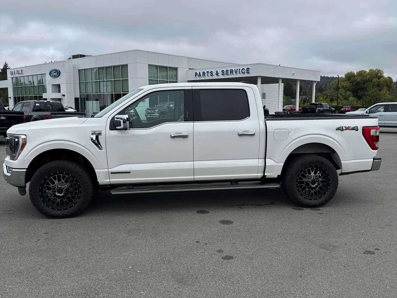 Ford F150 * 4WD SuperCrew Box * CARFAX * БЕЗ ПЪРВОНАЧАЛНА , снимка 2 - Автомобили и джипове - 56168821