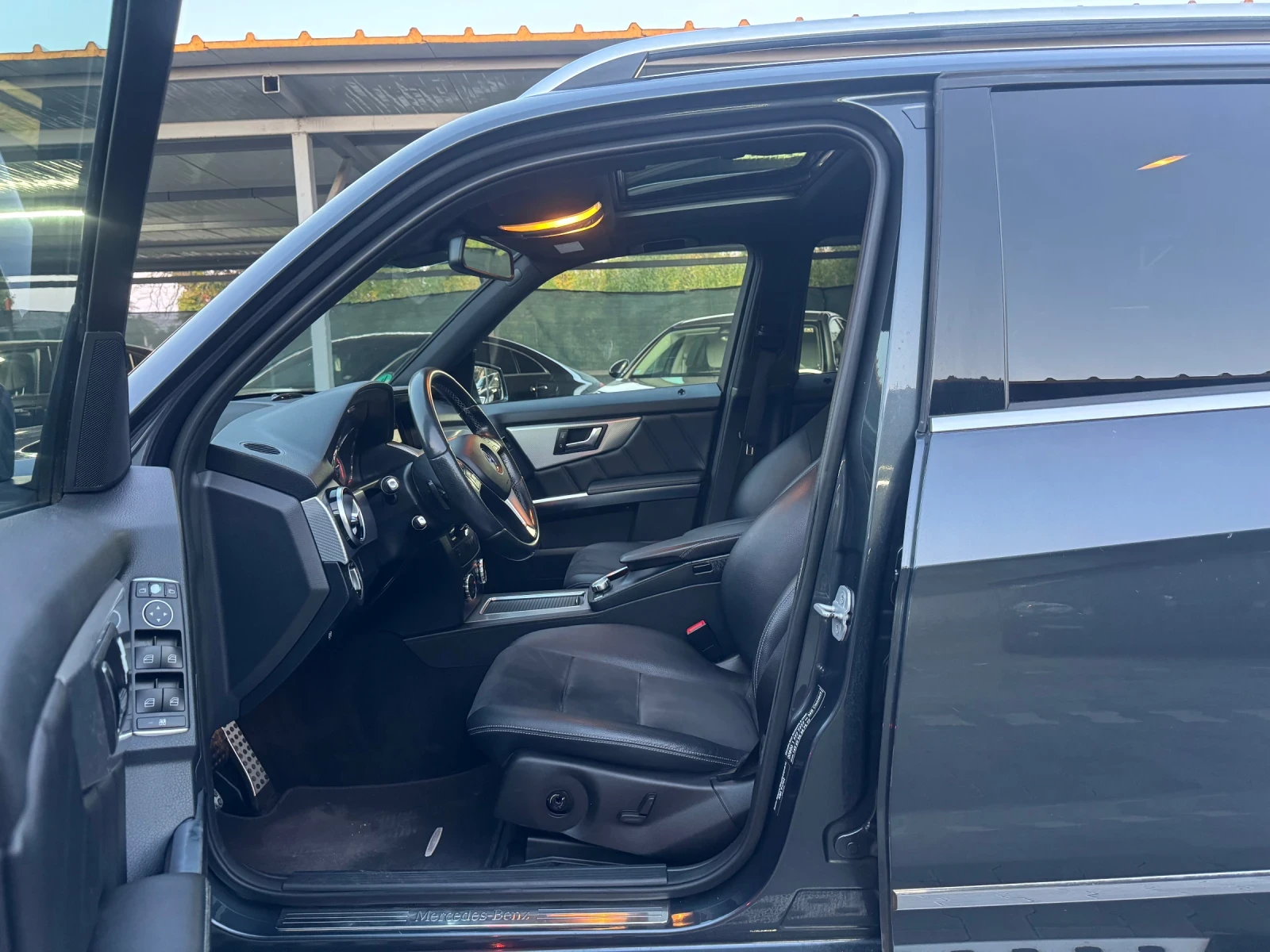 Mercedes-Benz GLK 220 CDI PANO TOP AMG, снимка 14 - Автомобили и джипове - 56220645