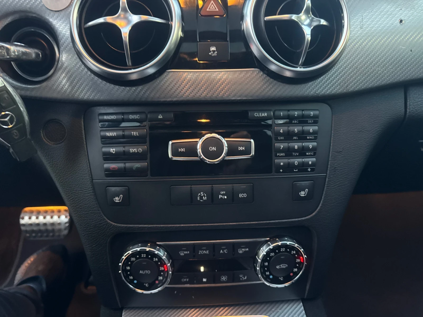Mercedes-Benz GLK 220 CDI PANO TOP AMG, снимка 16 - Автомобили и джипове - 56220645