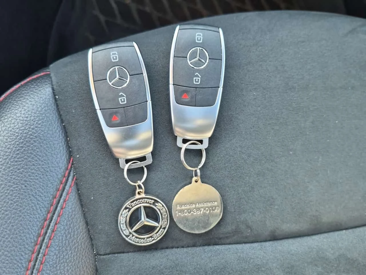Mercedes-Benz GLB 250 AMG-PACK| ALCANTARA| PANO| 2 КЛЮЧА| , снимка 8 - Автомобили и джипове - 56324150