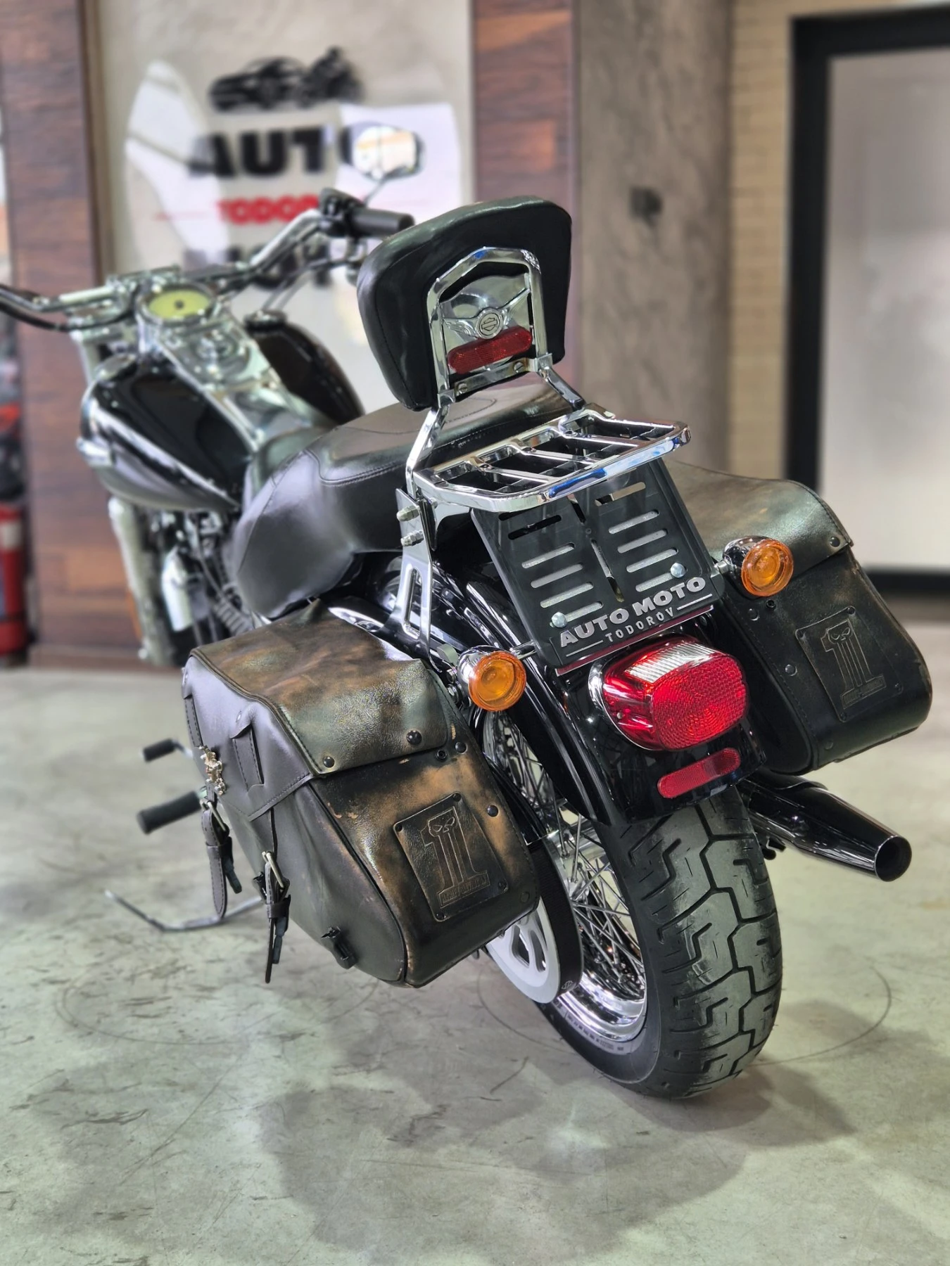 Harley-Davidson Dyna SUPER GLIDE 96inch 23000км!Нов внос от Швейцария!, снимка 5 - Мотоциклети и мототехника - 56231858