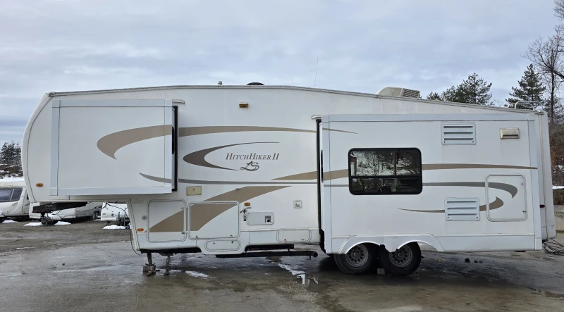 Каравана Други Hitch Hiker2, снимка 2 - Каравани и кемпери - 53595469