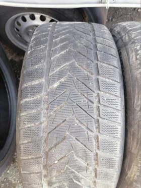 Гуми Зимни 255/45R18, снимка 2