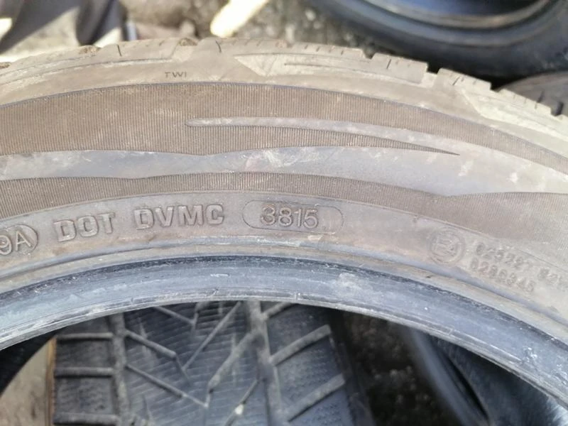 Гуми Зимни 255/45R18, снимка 10 - Гуми и джанти - 32080052